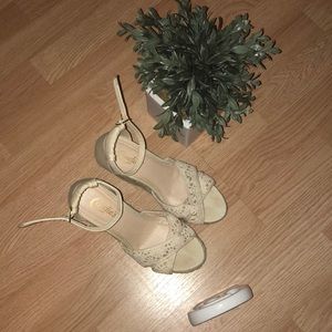 Candie’s Wedges Sandles